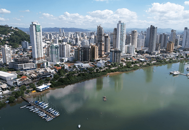Foz do Rio Itajaí vive o maior ciclo de crescimento imobiliário da década